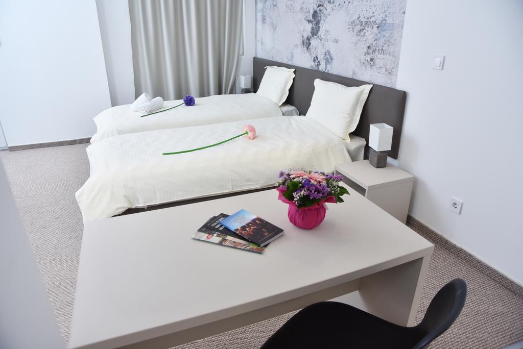 Kozle City Apartments 스코페 객실 사진