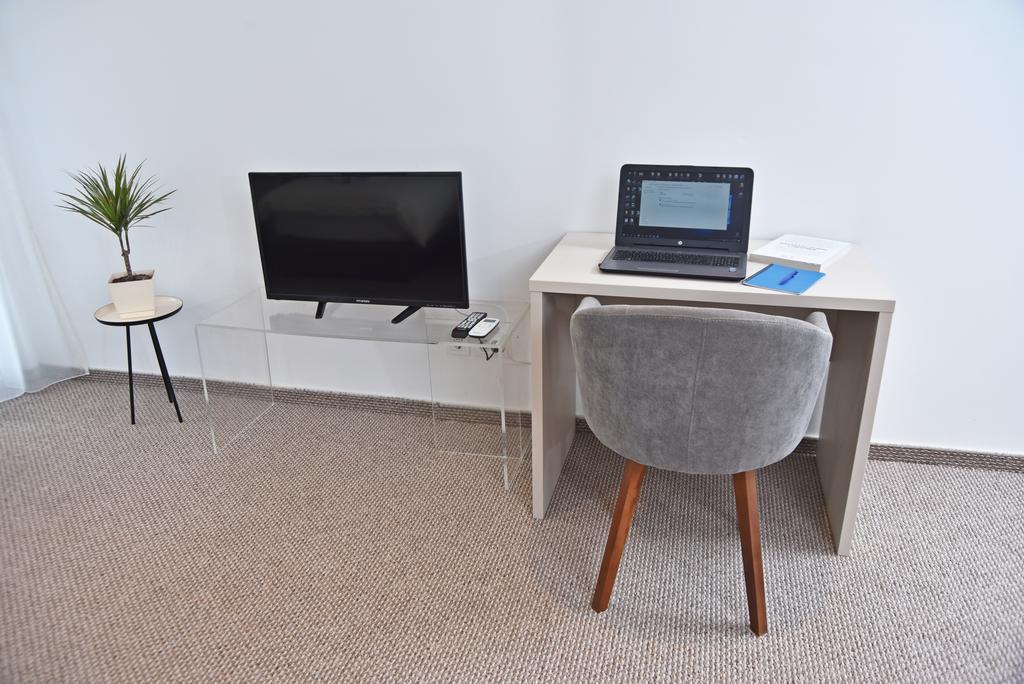 Kozle City Apartments 스코페 객실 사진