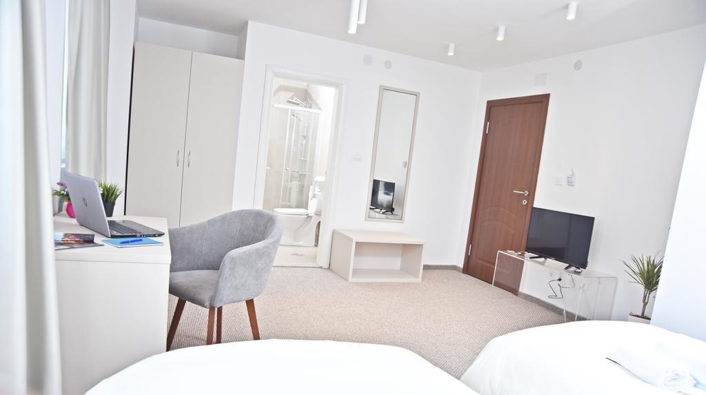 Kozle City Apartments 스코페 객실 사진