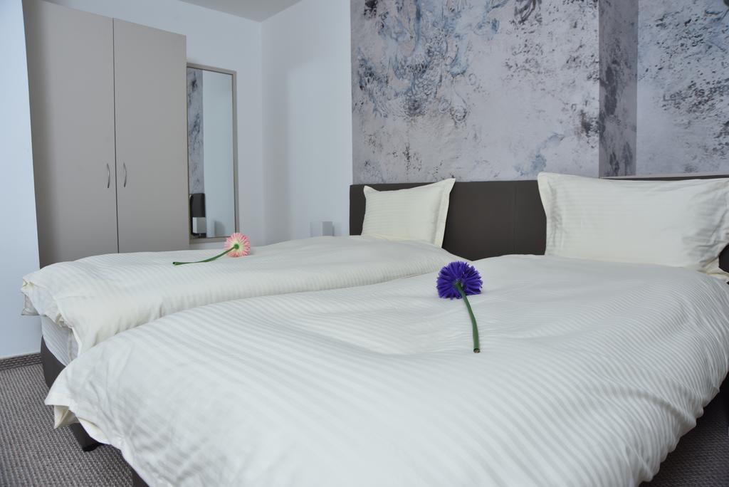 Kozle City Apartments 스코페 객실 사진