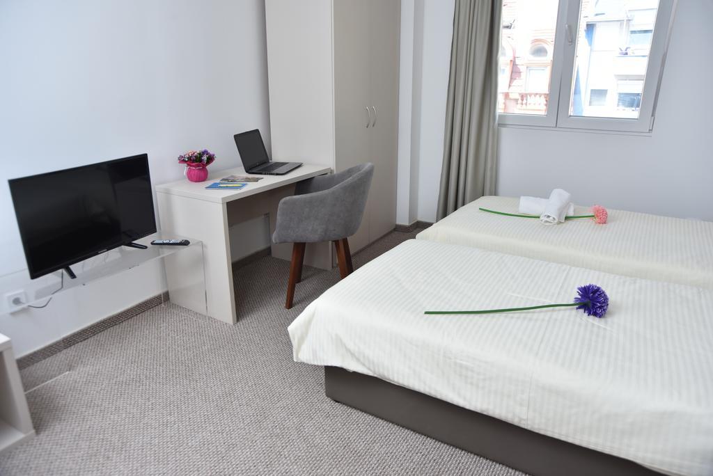 Kozle City Apartments 스코페 객실 사진