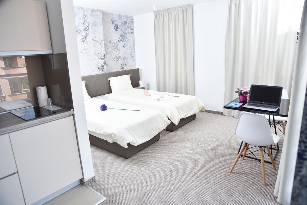 Kozle City Apartments 스코페 객실 사진