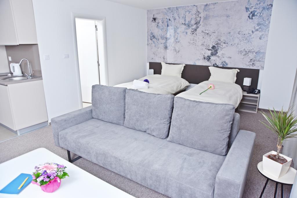 Kozle City Apartments 스코페 객실 사진