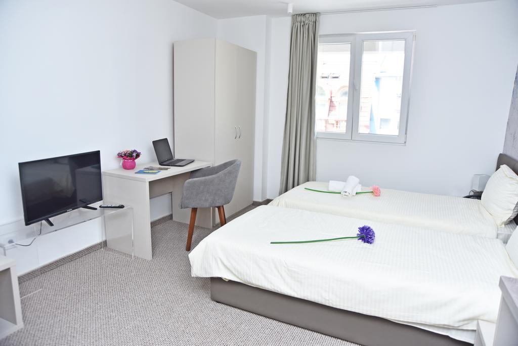 Kozle City Apartments 스코페 객실 사진